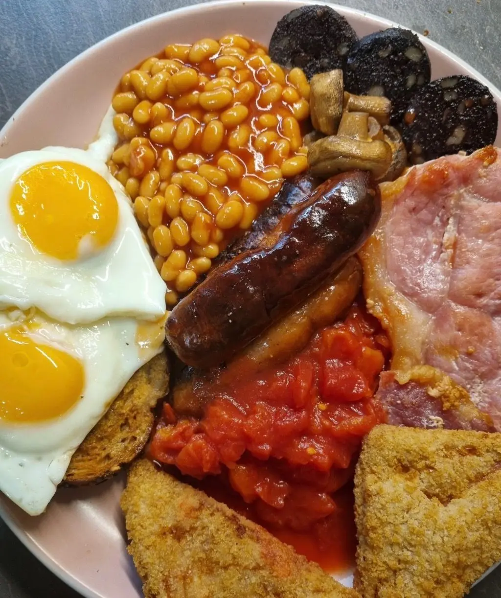 Full Scottish breakfast with all the trimmings